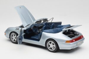 Porsche 911 993 Carrera Kabriolet Strieborný Maisto 1:18 100299-M1 Kov – obrázok 5 z 8