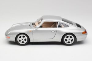 Porsche 911 993 Carrera Strieborný Bburago 1:18 3050-M1 Kov – obrázok 3 z 8