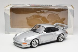 Porsche 911 993 GT2 Arctic Strieborný Metalíza UT Models 1:18 27831 Kov – obrázok 8 z 8