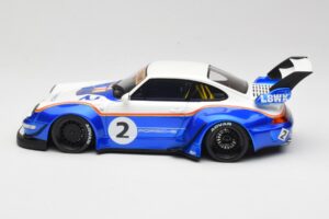 Porsche 911 993 RWB X Liberty Walk Biely S Modrou GT Spirit 1:18 GT530 Živica – obrázok 3 z 8