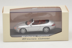 Porsche 911 996 Kabriolet Strieborný Minichamps 1:43 WAP02004097 Kov – obrázok 4 z 4