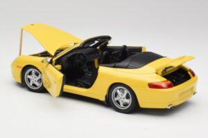 Porsche 911 996 Kabriolet Speed Žltý UT Models 1:18 27906 Kov – obrázok 5 z 8