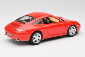 Porsche 911 996 Carrera 4 Červený Bburago 1:18 30085 Kov – obrázok 3 z 8