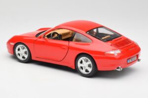 Porsche 911 996 Carrera 4 Červený Bburago 1:18 30085 Kov – obrázok 7 z 8