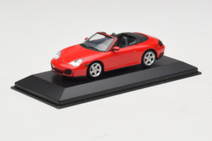 Porsche 911 996 Carrera 4S Kabriolet Červený Minichamps 1:43 400062831 Kov – obrázok 2 z 4