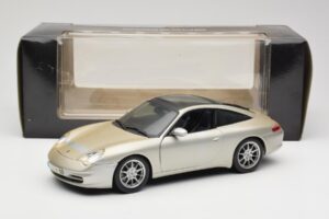 Porsche 911 996 Carrera 4S Strieborný Maisto 1:18 WAP02102212 Kov – obrázok 8 z 8