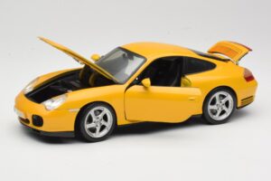 Porsche 911 996 Carrera 4S Žltý Maisto 1:18 WAP02101610 Kov – obrázok 2 z 8