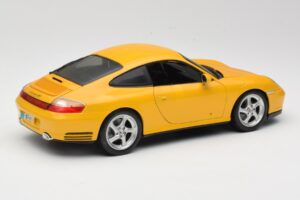 Porsche 911 996 Carrera 4S Žltý Maisto 1:18 WAP02101610 Kov – obrázok 3 z 8