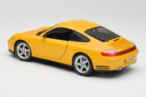 Porsche 911 996 Carrera 4S Žltý Maisto 1:18 WAP02101610 Kov – obrázok 7 z 8