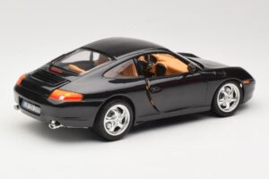 Porsche 911 996 Carrera Čierny Bburago 1:18 3385-M2 Kov – obrázok 3 z 8