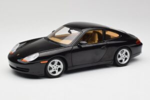 Porsche 911 996 Carrera Čierny Gate 1:18 1043 Kov