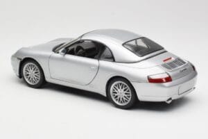 Porsche 911 996 Carrera Kabriolet Strieborný Hot Wheels 1:18 213595 Kov – obrázok 7 z 8