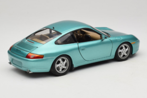 Porsche 911 996 Green Metallic UT Models 1:18 27901 Kov – obrázok 3 z 8
