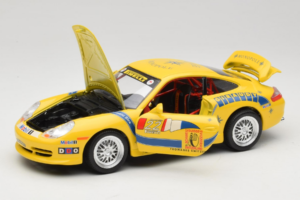 Porsche 911 996 GT3 Cup #22 Bburago 1:18 3395 Kov – obrázok 2 z 8