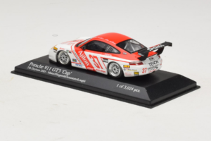 Porsche 911 996 GT3 Cup #37 Matos / Fitzgerald Rolex 24 at Daytona 2005 Minichamps 1:43 400056237 Kov – obrázok 3 z 4