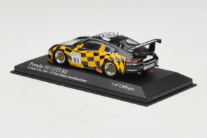 Porsche 911 996 GT3 RS #83 Rosa / Babini 24 Hours of Le Mans 2001 Minichamps 1:43 400016983 Kov – obrázok 3 z 4
