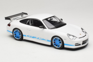 Porsche 911 996 GT3 RS Biely Modré Pruhy Minichamps 1:18 155062021 Kov – obrázok 4 z 6