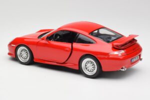 Porsche 911 996 GT3 Strasse Červený Bburago 1:18 30395 Kov – obrázok 7 z 8