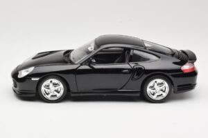 Porsche 911 996 Turbo Čierny Bburago 1:18 18-12030 Kov – obrázok 4 z 8