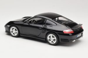 Porsche 911 996 Turbo Čierny Bburago 1:18 18-12030 Kov – obrázok 7 z 8