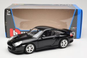 Porsche 911 996 Turbo Čierny Bburago 1:18 18-12030 Kov – obrázok 8 z 8