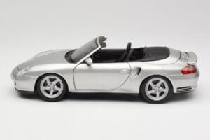 Porsche 911 996 Turbo Kabriolet Strieborný Maisto 1:18 31660 Kov – obrázok 4 z 8