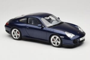 Porsche 911 996.2 Carrera 4S Tmavomodrý GT Spirit 1:18 GT938 Živica – obrázok 4 z 6