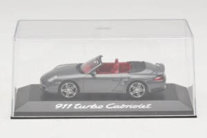 Porsche 911 997 Turbo Cabriolet Grey Metallic Minichamps 1:43 WAP02015216 Kov – obrázok 4 z 5
