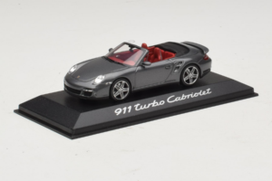 Porsche 911 997 Turbo Cabriolet Grey Metallic Minichamps 1:43 WAP02015218 Kov – obrázok 2 z 4