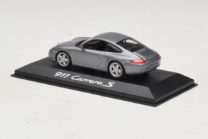 Porsche 911 997 Carrera S Grey Metallic Minichamps 1:43 WAP02011615-P1 Kov – obrázok 3 z 4