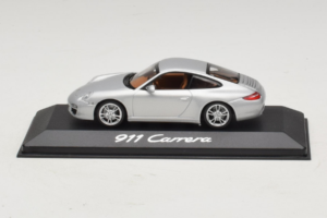Porsche 911 997 Carrera Silver Metallic Minichamps 1:43 WAP02001218 Kov