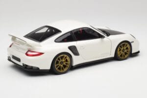 Porsche 911 997 GT2 RS Biely & Zlatý Kolesá Minichamps 1:18 100069406 Kov – obrázok 3 z 8