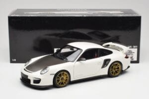 Porsche 911 997 GT2 RS Biely & Zlatý Kolesá Minichamps 1:18 100069406 Kov – obrázok 8 z 8