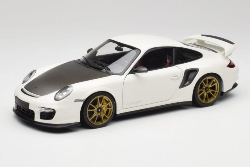 Porsche 911 997 GT2 RS Biely & Zlatý Kolesá Minichamps 1:18 100069406 Kov