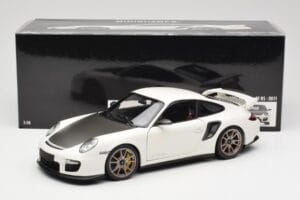 Porsche 911 997 GT2 RS Biely Minichamps 1:18 100069400 Kov – obrázok 8 z 8