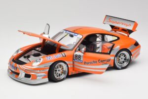 Porsche 911 997 GT3 R #88 Porsche Consulting 2005 AUTOart 1:18 77821 Kov – obrázok 2 z 8