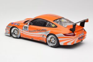 Porsche 911 997 GT3 R #88 Porsche Consulting 2005 AUTOart 1:18 77821 Kov – obrázok 7 z 8