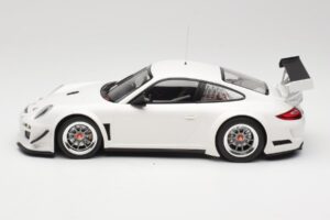 Porsche 911 997 GT3 R Street Biely Minichamps 1:18 151108900 Kov – obrázok 3 z 6