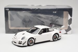 Porsche 911 997 GT3 R Street Biely Minichamps 1:18 151108900 Kov – obrázok 6 z 6