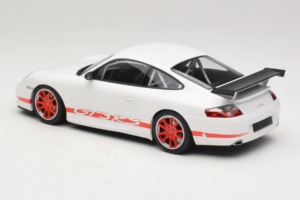 Porsche 911 996 GT3 RS Biely Červený Pruh Minichamps 1:18 155062020 Kov – obrázok 5 z 6