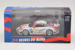 Porsche 911 997 GT3 RSR #76 R. Narac / P. Long / P. Pilet 24 Hours of Le Mans 2009 Minichamps 1:43 400096976 Kov – obrázok 3 z 3