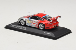 Porsche 911 997 GT3 RSR #80 J. Bergmeister / S. Neiman / D. Law 24 Hours of Le Mans 2009 Minichamps 1:43 400096980 Kov – obrázok 3 z 4