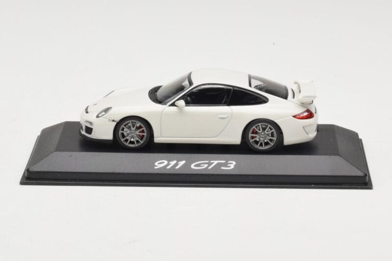 Porsche 911 997 GT3 Biely Minichamps 1:43 WAP0202080C Kov