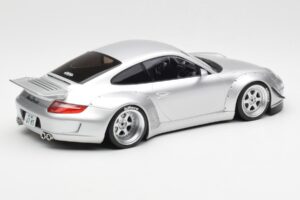 Porsche 911 997 RWB Abu Dhabi IXO 1:18 18CMC166 Kov – obrázok 2 z 6