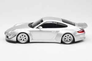 Porsche 911 997 RWB Abu Dhabi IXO 1:18 18CMC166 Kov – obrázok 3 z 6