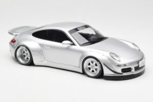 Porsche 911 997 RWB Abu Dhabi IXO 1:18 18CMC166 Kov – obrázok 4 z 6