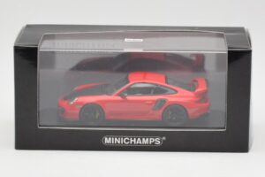Porsche 911 997.2 GT2 RS Červený s Čiernymi Ráfkami Minichamps 1:43 400069407 Kov – obrázok 4 z 4