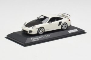 Porsche 911 997.2 GT2 RS Biely so Striebornými Ráfkami Minichamps 1:43 400069405 Kov – obrázok 2 z 4