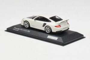 Porsche 911 997.2 GT2 RS Biely so Striebornými Ráfkami Minichamps 1:43 400069405 Kov – obrázok 3 z 4