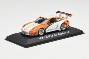 Porsche 911 GT3 R Hybrid 997.2 Presentation White Orange Minichamps 1:43 WAP0201170B Kov – obrázok 2 z 4